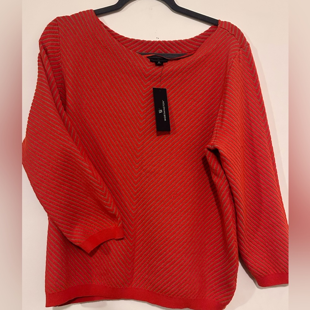 Worthington lightweight sweater